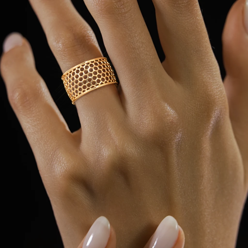 The Solren Band Ring - alternate view