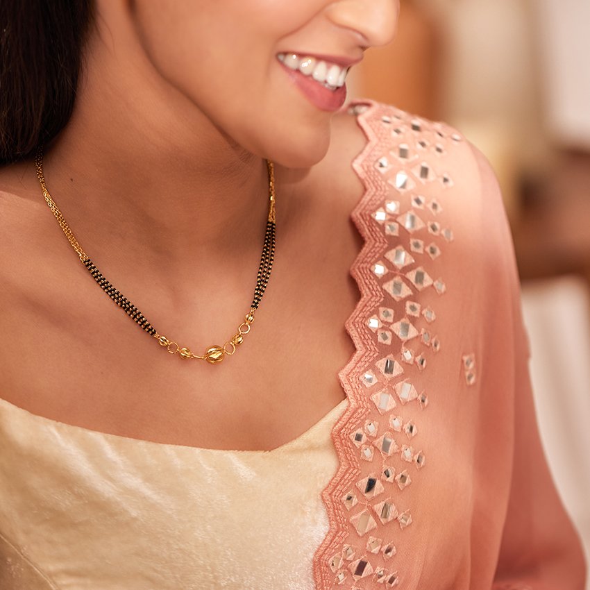 Shakti Swarna 22KT Gold Mangalsutra - alternate view