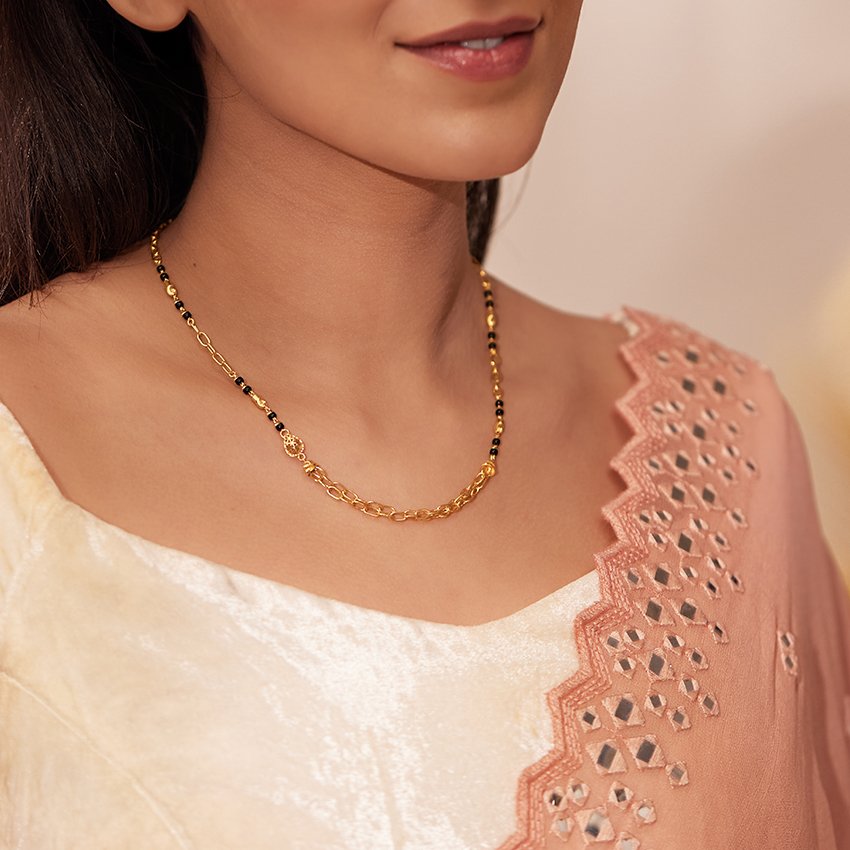 Swarna Ratna 22KT Gold Mangalsutra - alternate view