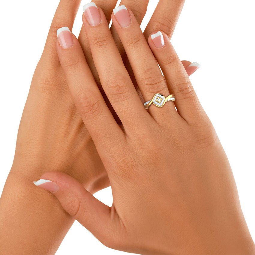 Cara Cluster Diamond Ring - alternate view